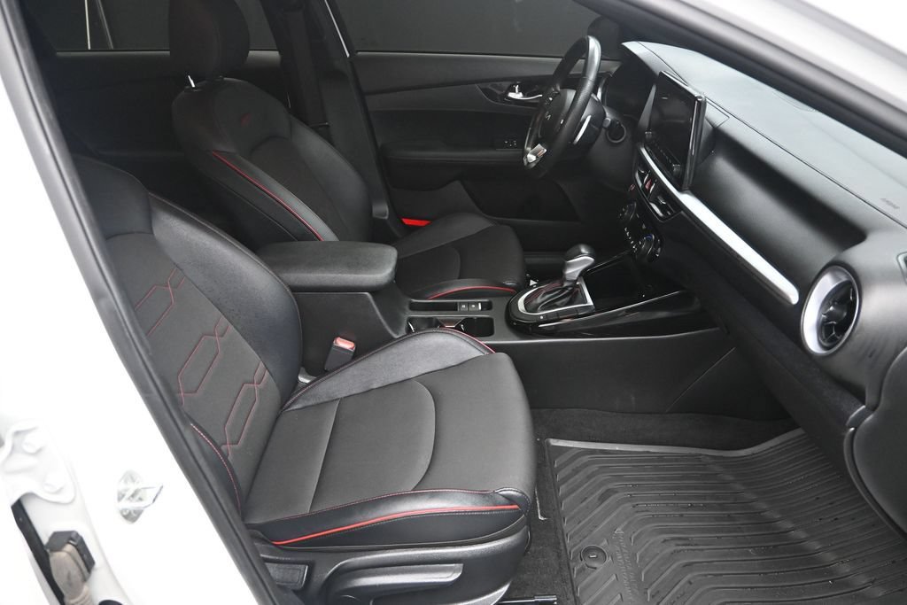 Certified 2023 Kia Forte GT FWD image 37