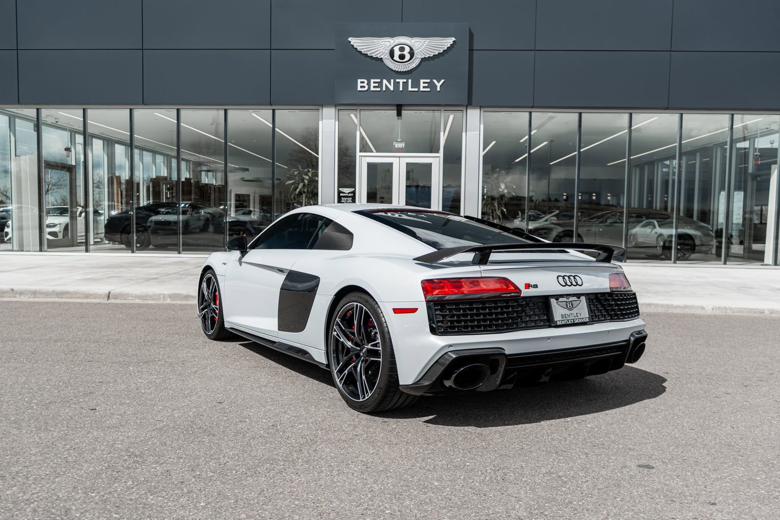 Used 2022 Audi R8 V10 performance image 8