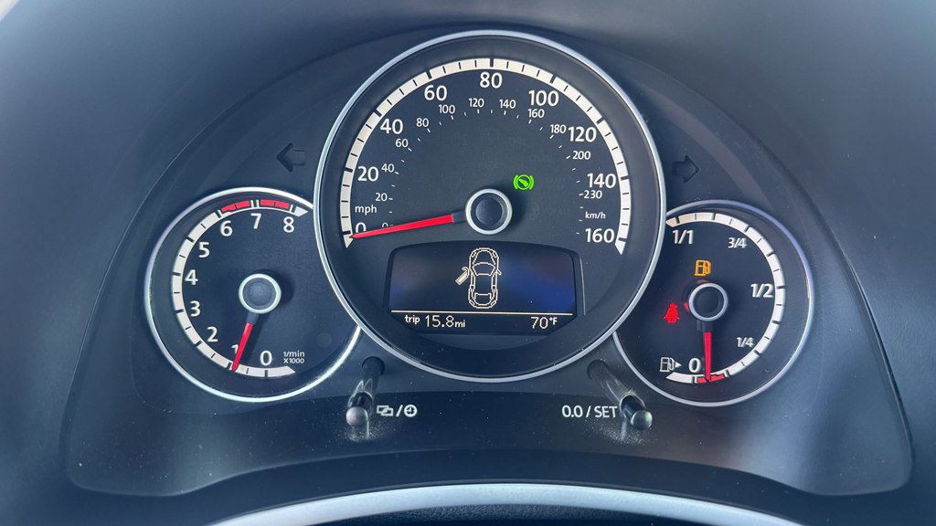 Used 2014 Volkswagen Beetle R-Line FWD image 19
