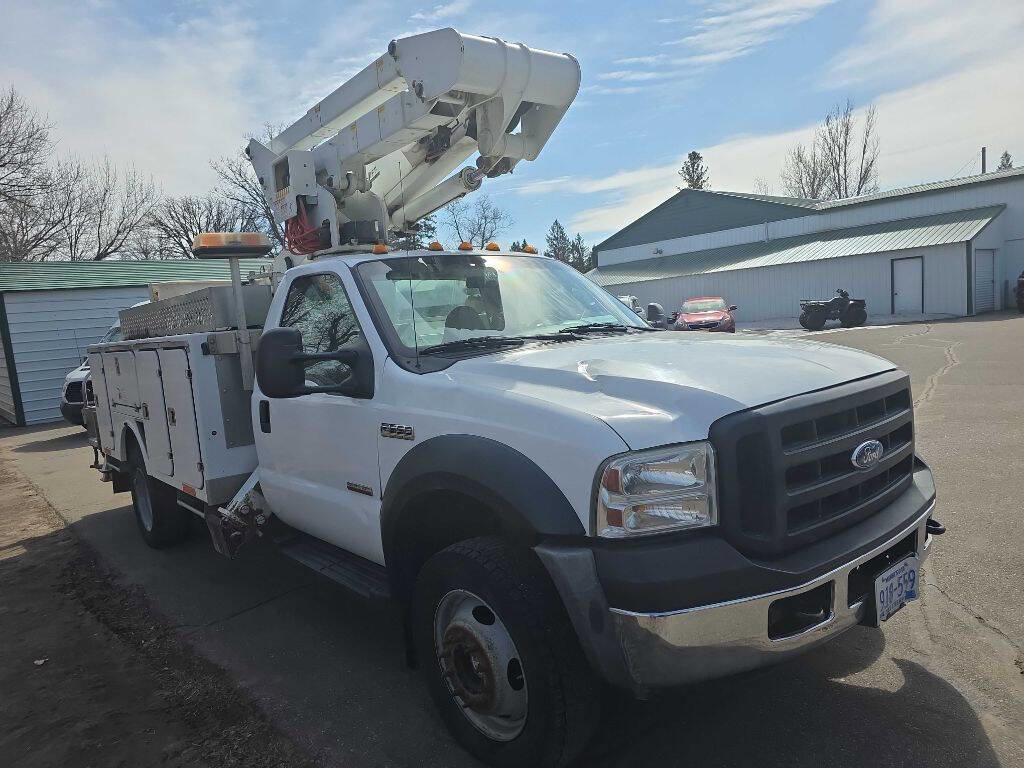 Used 2007 Ford F550 4x4 Regular Cab Super Duty image 7