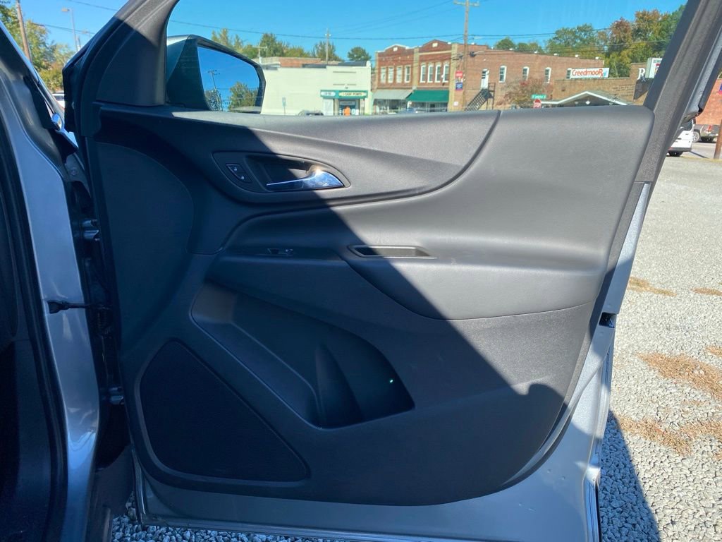 Used 2023 Chevrolet Equinox LT image 21