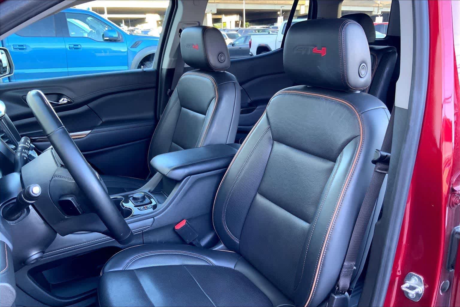 Used 2023 GMC Acadia AT4 w/ Technology Package AWD/4WD image 12