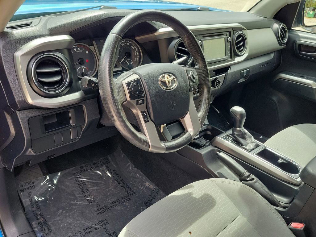 Used 2017 Toyota Tacoma SR5 image 12