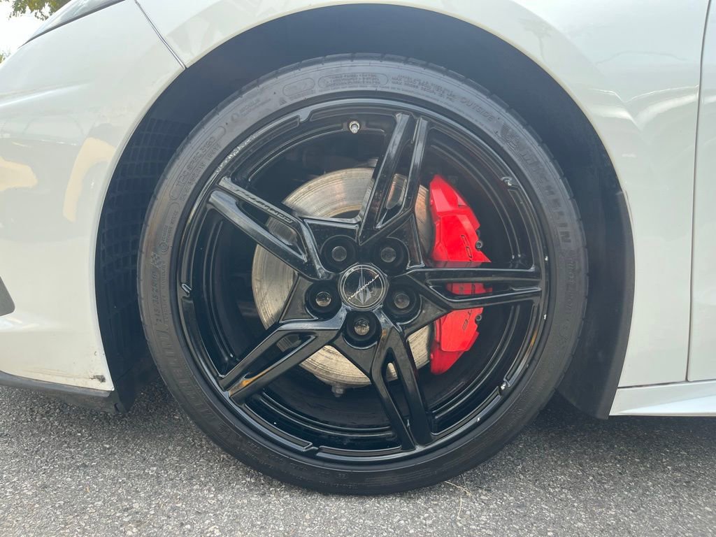 Used 2021 Chevrolet Corvette Stingray Preferred Cpe w/ Z51 Performance Package RWD image 12