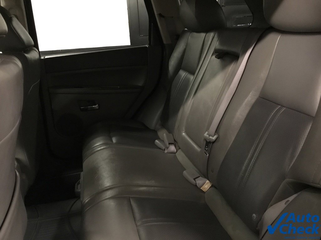 Used 2005 Jeep Grand Cherokee Limited AWD/4WD image 26