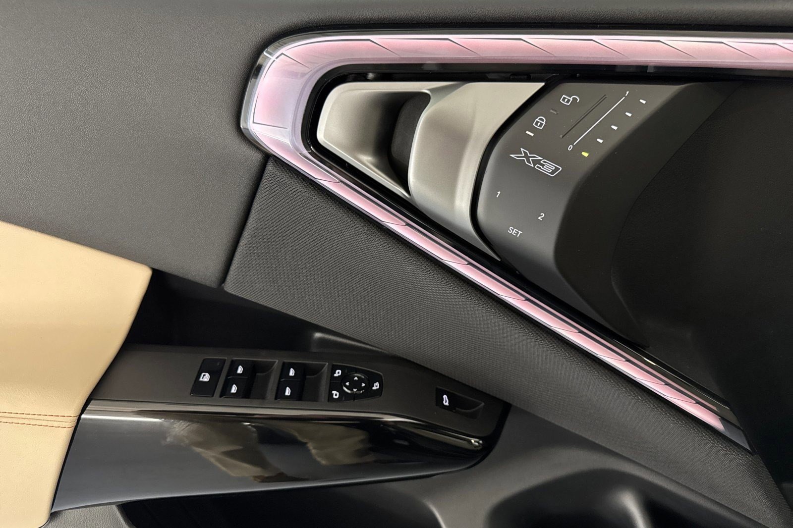 Used 2026 BMW X3 xDrive30 w/ Convenience Package image 13