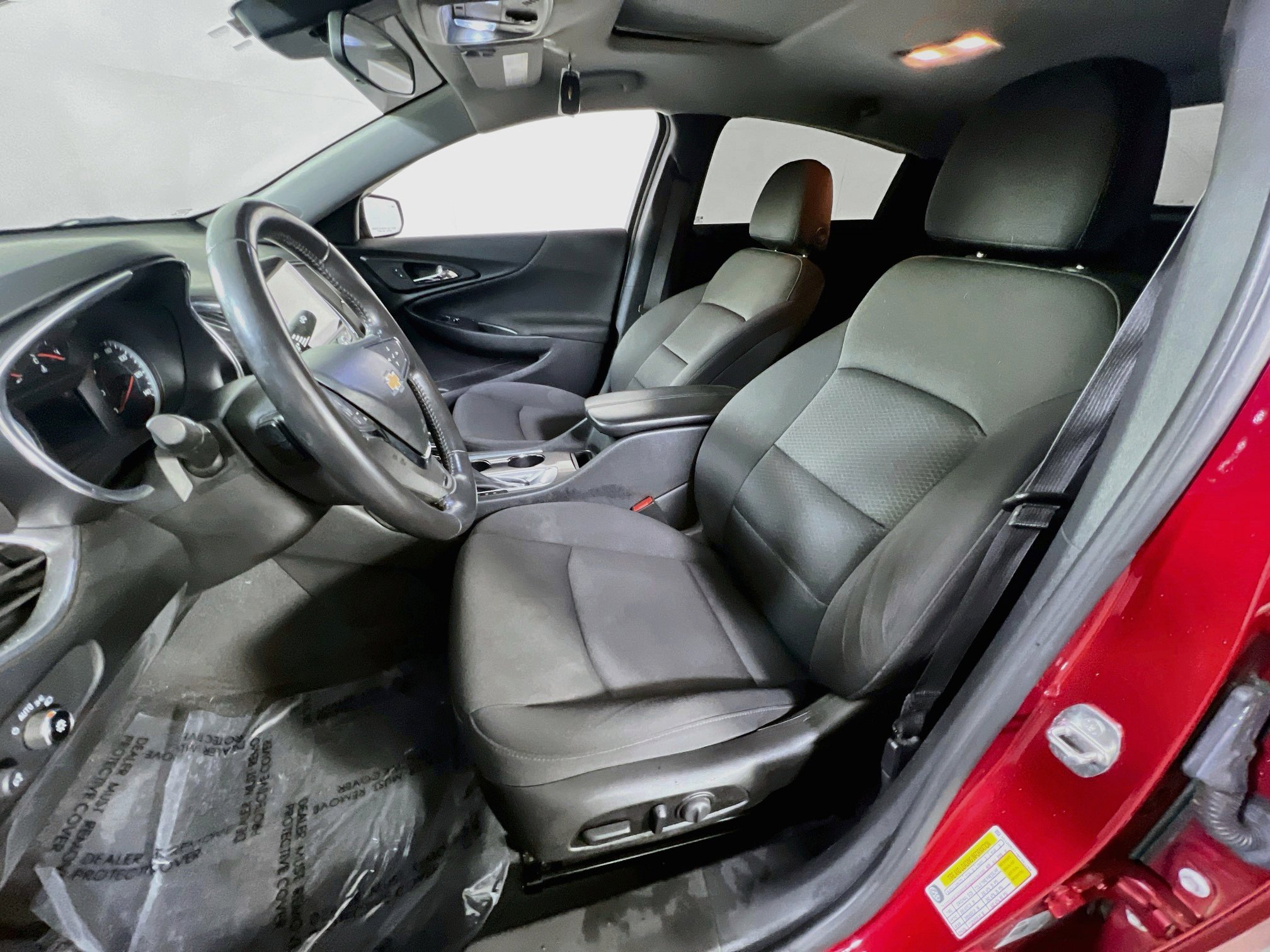 Used 2021 Chevrolet Malibu LT FWD image 20