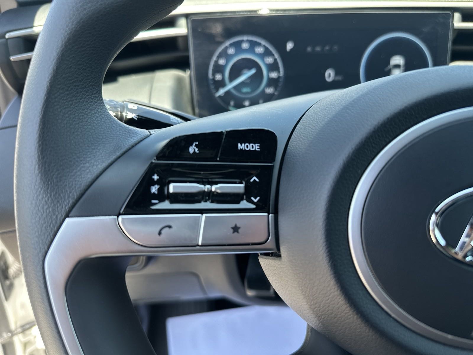 Used 2024 Hyundai Santa Cruz SEL w/ Activity Package image 18