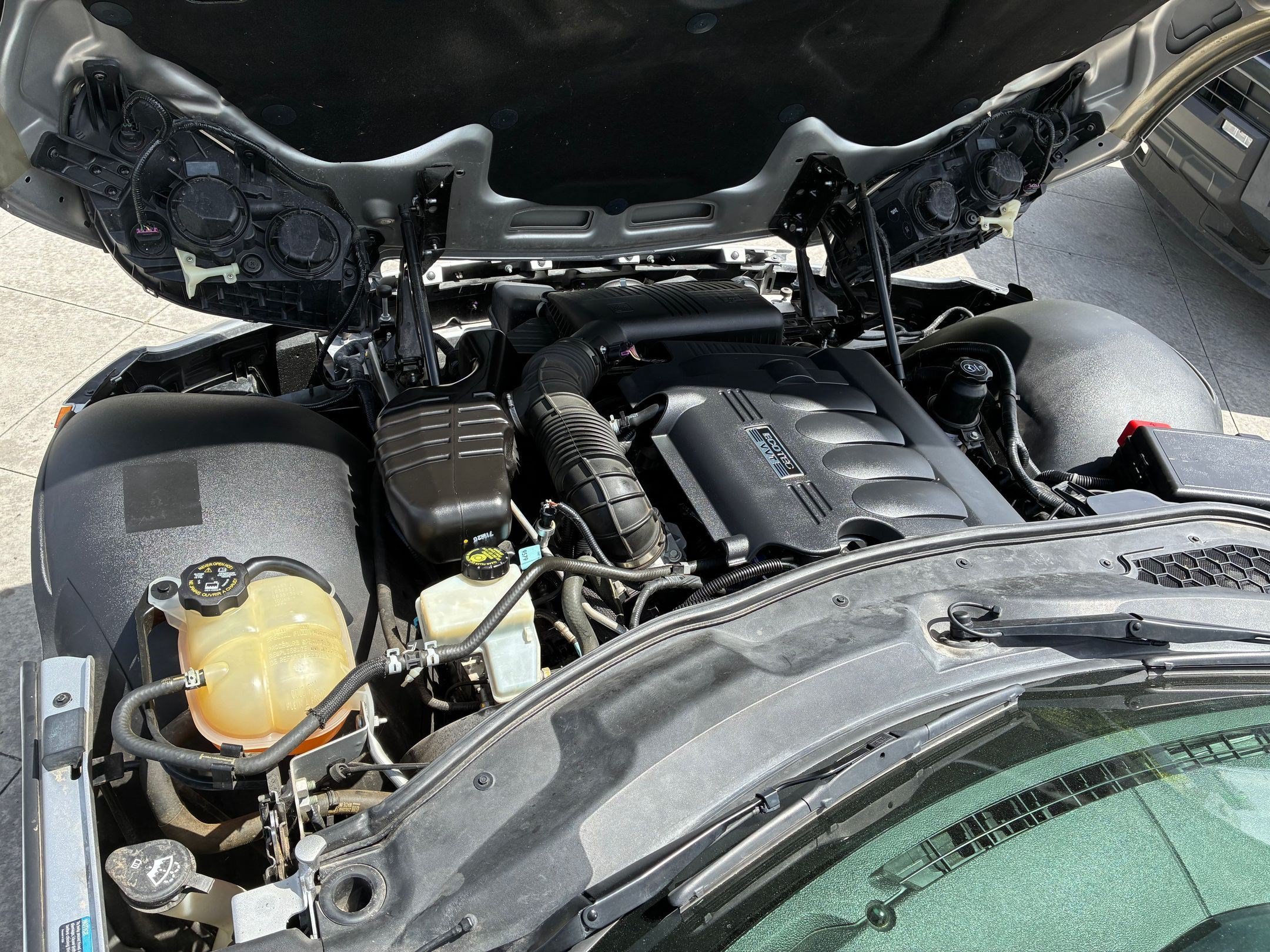 Used 2008 Saturn Sky w/ Premium Trim Package RWD image 28