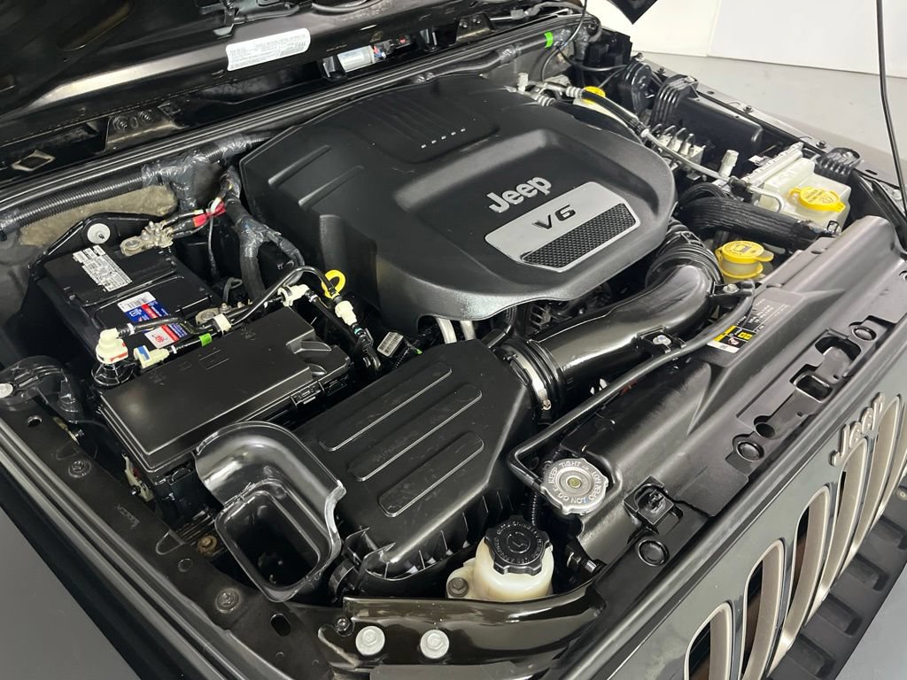 Used 2018 Jeep Wrangler Unlimited Sport AWD/4WD image 11