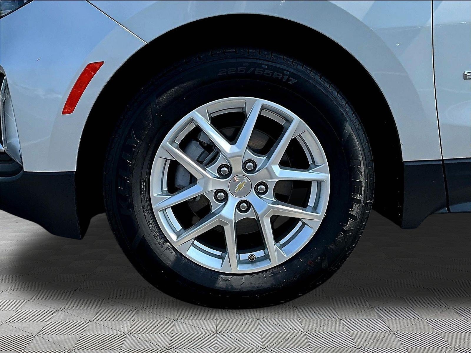 Used 2022 Chevrolet Equinox LT FWD image 33