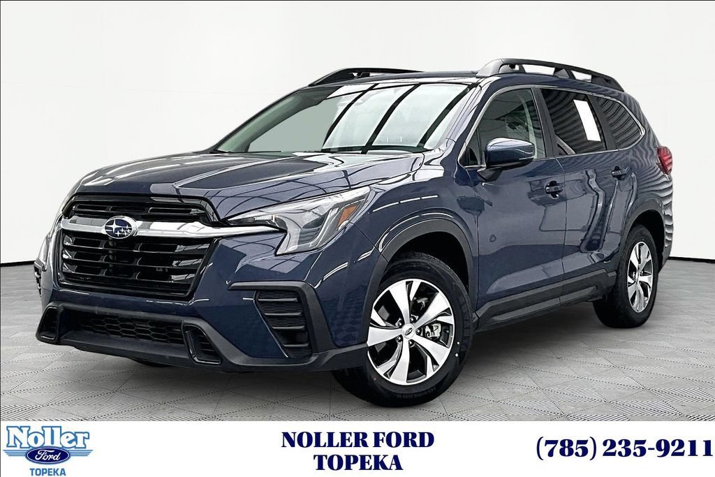 Used 2025 Subaru Ascent Premium AWD/4WD image 1