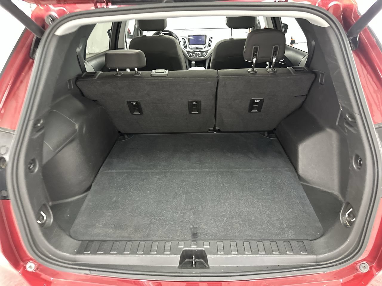 Used 2019 Chevrolet Equinox LT w/ LT True North Edition AWD/4WD image 26