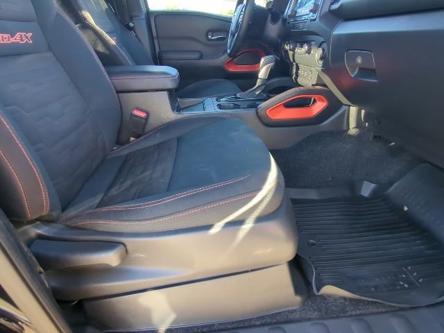 Used 2022 Nissan Frontier PRO-4X image 20