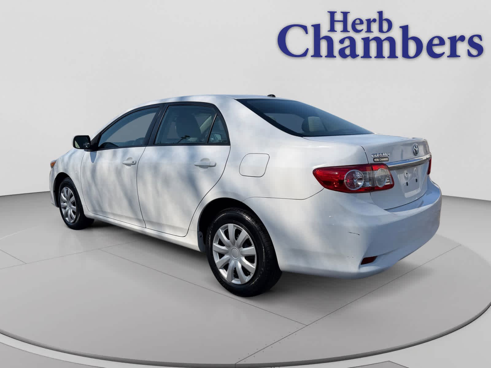 Used 2011 Toyota Corolla LE image 3