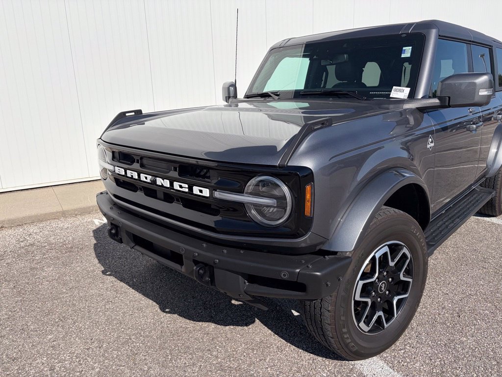 Certified 2023 Ford Bronco Outer Banks AWD/4WD image 2