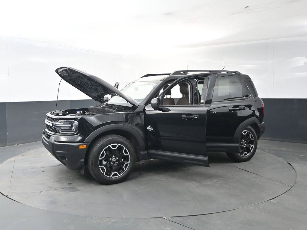Used 2025 Ford Bronco Sport Outer Banks w/ Outer Banks Tech Package+ image 11