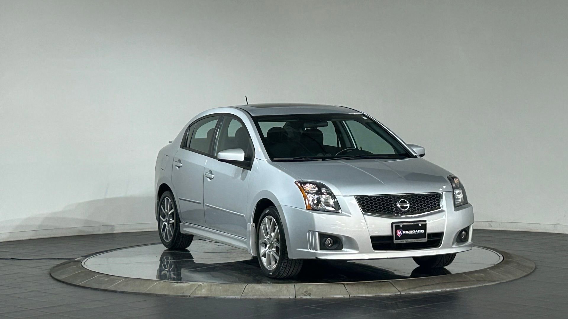 Used 2008 Nissan Sentra SE-R w/ Sunroof Pkg FWD image 2