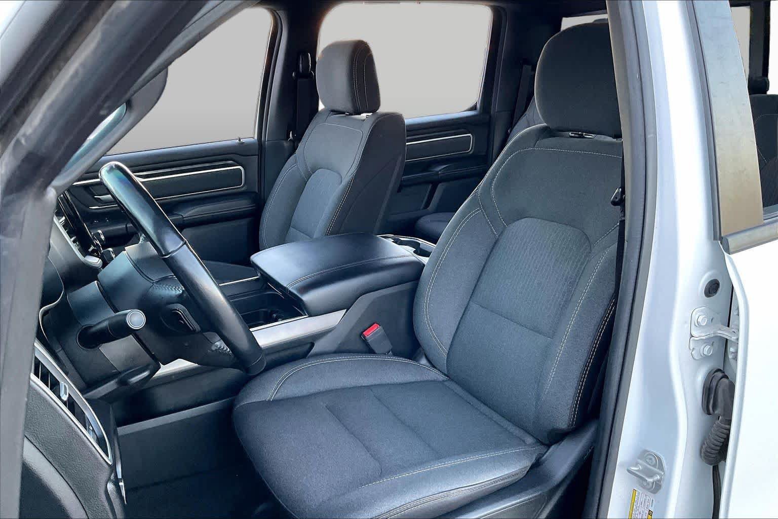 Used 2020 RAM 1500 Big Horn AWD/4WD image 9