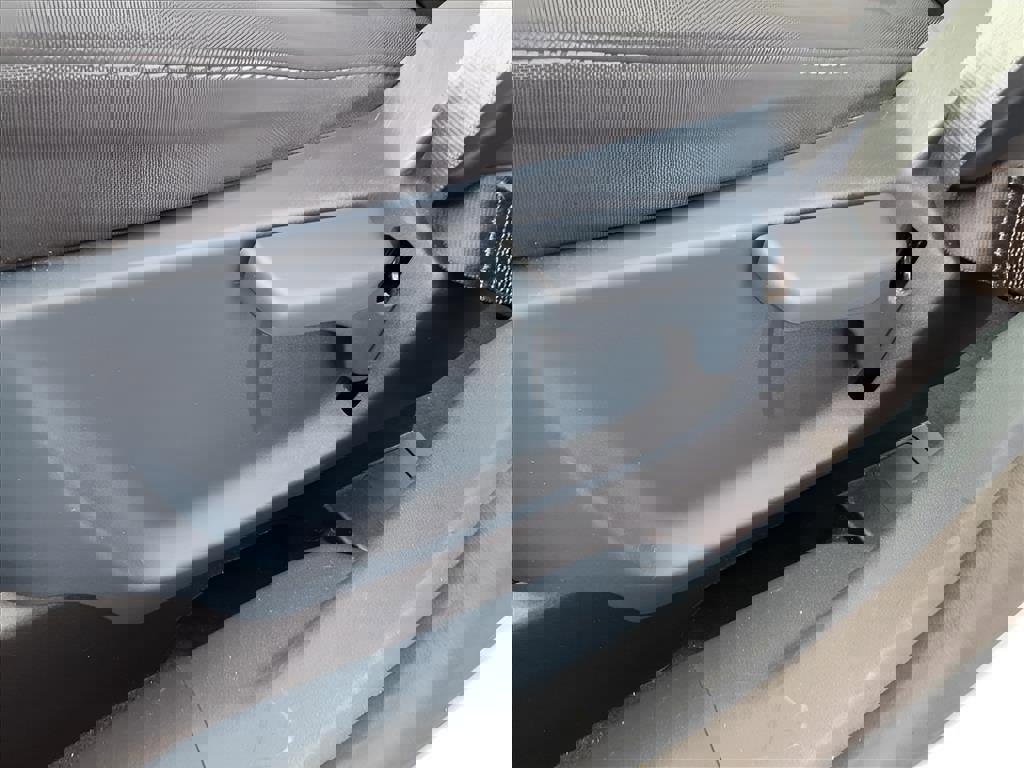 Used 2022 Ford Maverick XL image 23