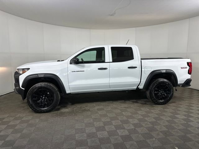 Used 2023 Chevrolet Colorado Trail Boss w/ Technology Package image 6