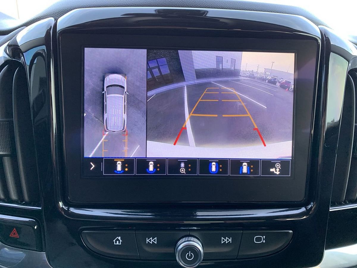 Used 2020 Chevrolet Traverse Premier AWD/4WD image 26