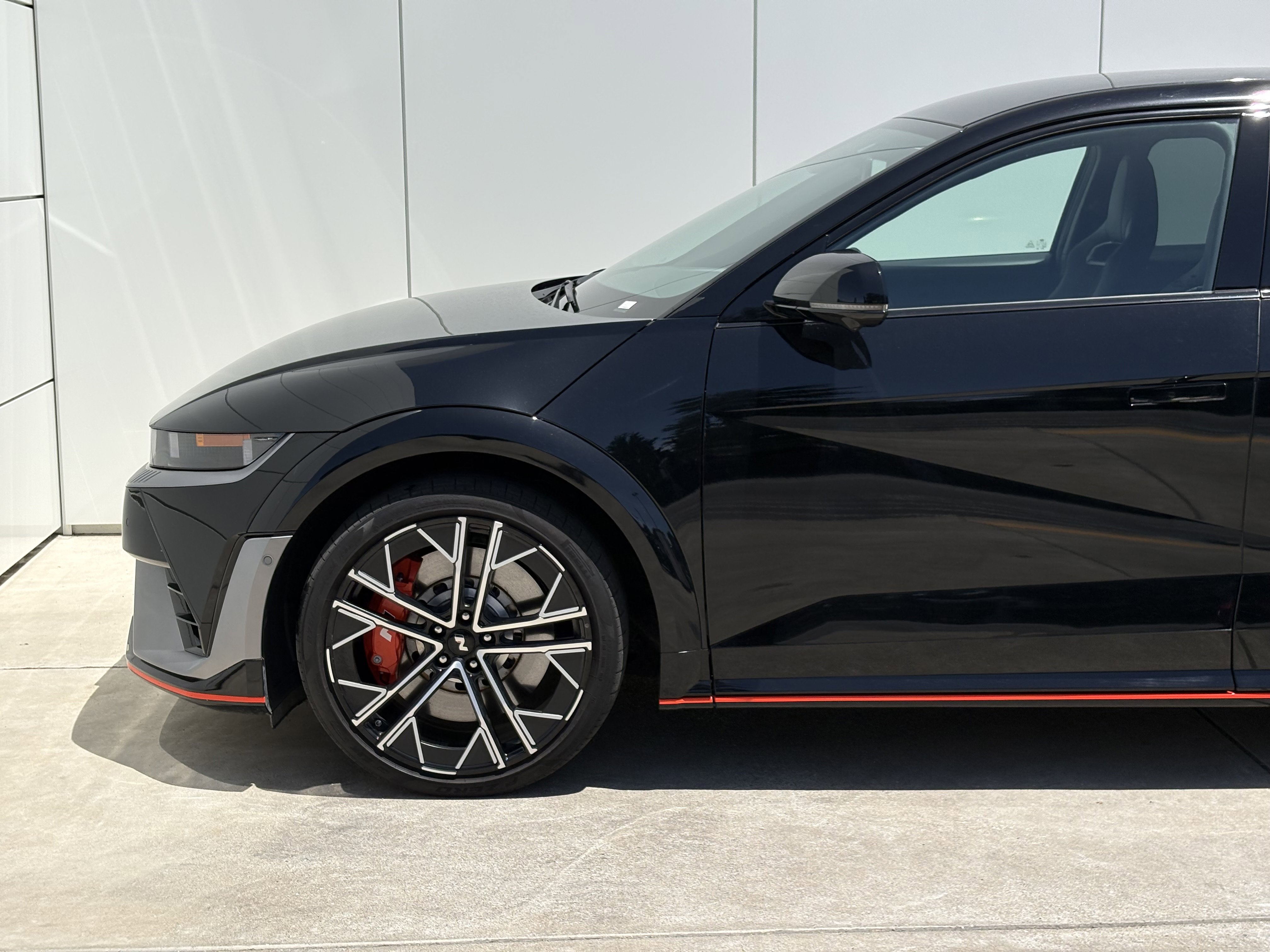 Used 2025 Hyundai Ioniq 5 N AWD/4WD image 5