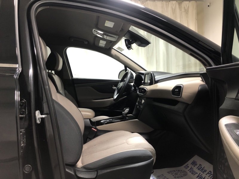Used 2019 Hyundai Santa Fe SEL image 12
