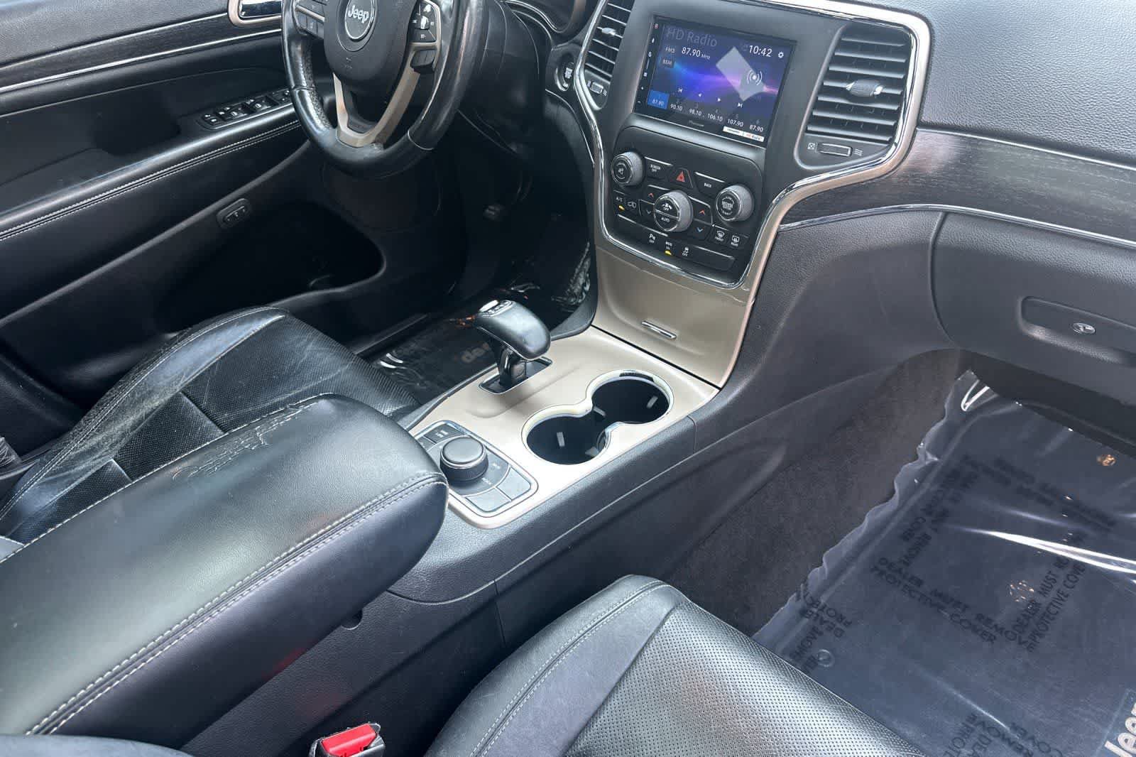 Used 2014 Jeep Grand Cherokee Limited AWD/4WD image 17