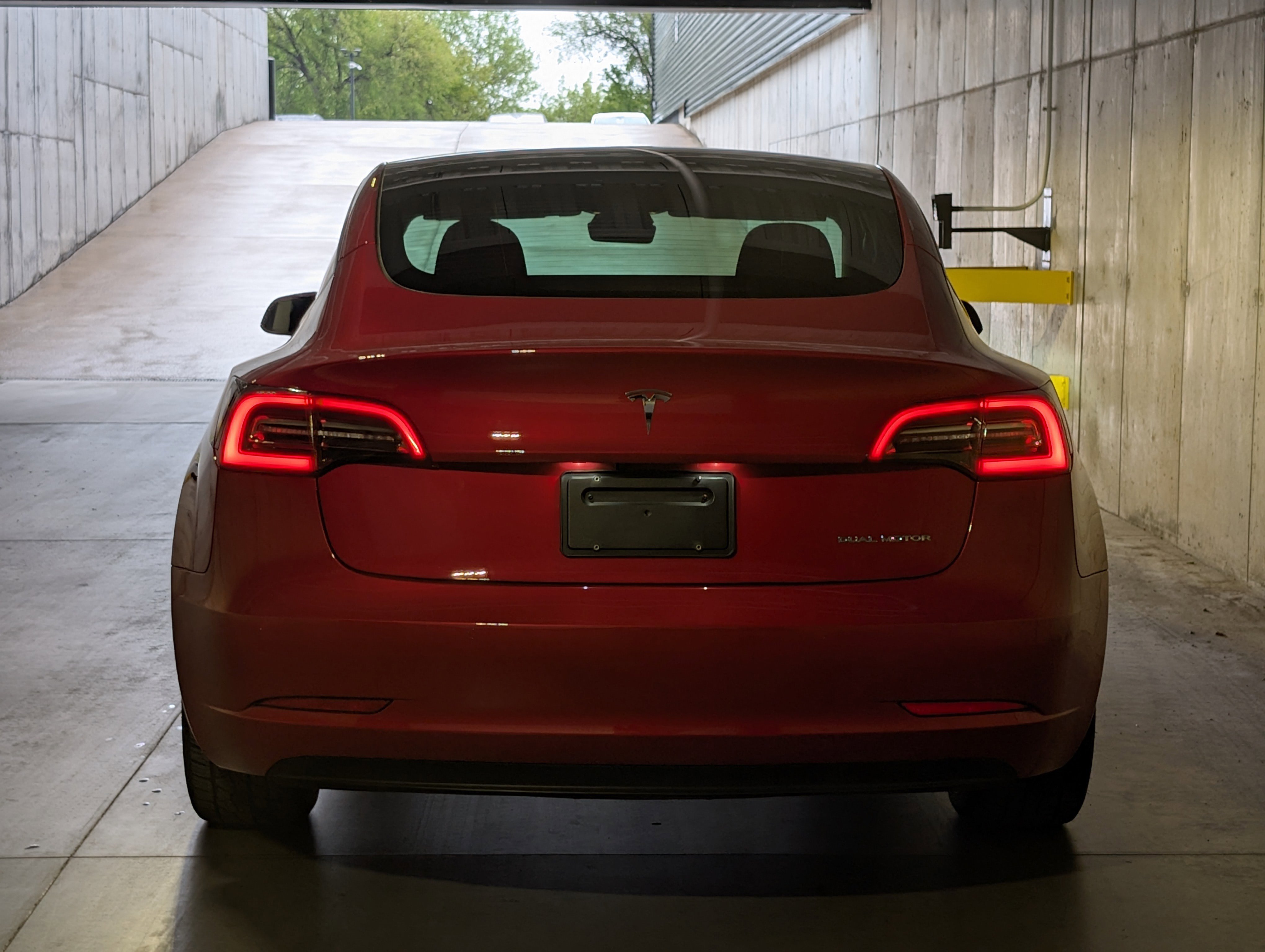 Used 2022 Tesla Model 3 Long Range AWD/4WD image 8