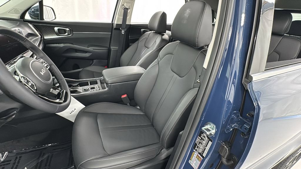 New 2025 Kia Sorento EX w/ Panoramic Sunroof Package image 10