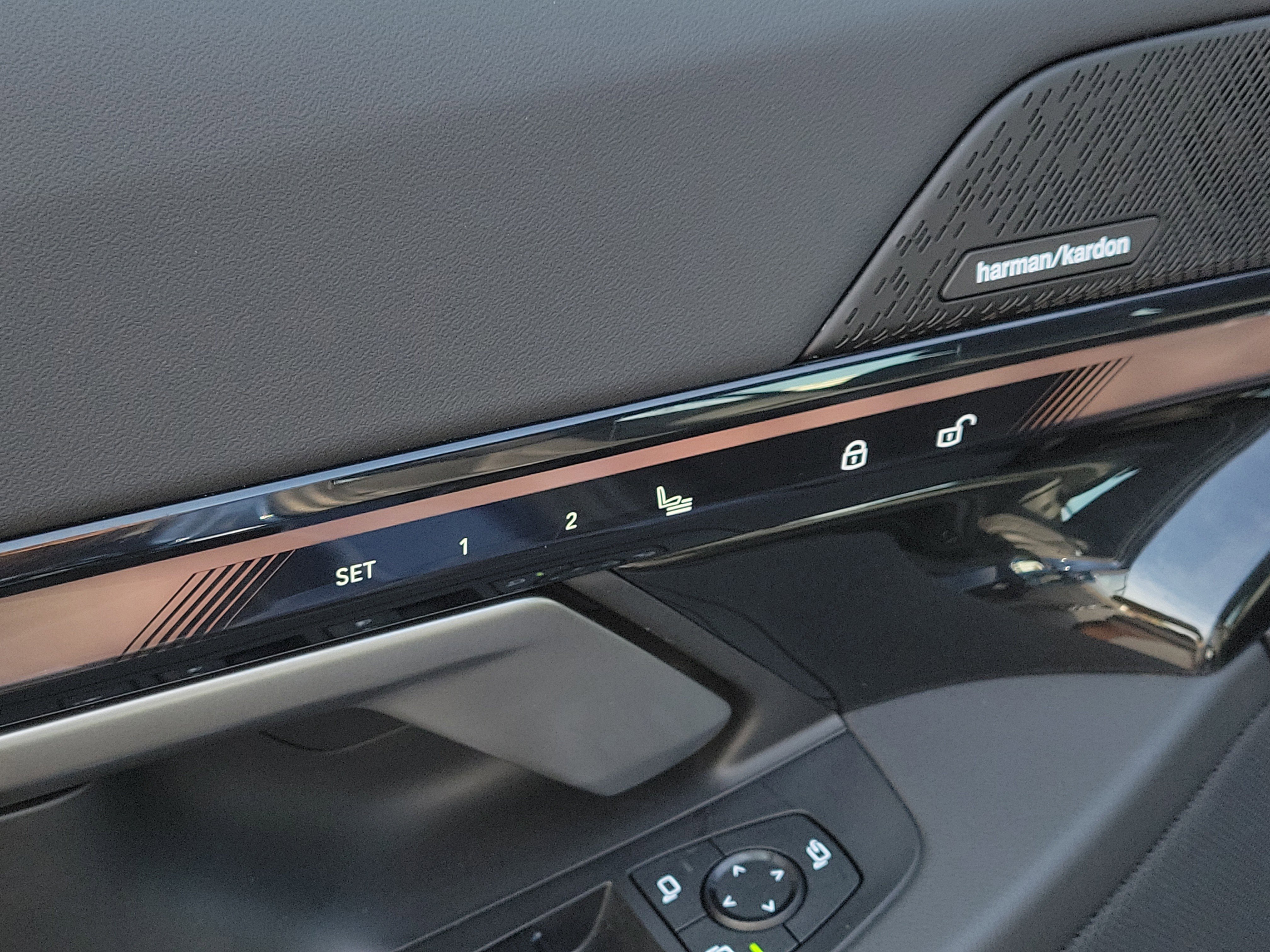 Used 2025 BMW 540i xDrive image 20