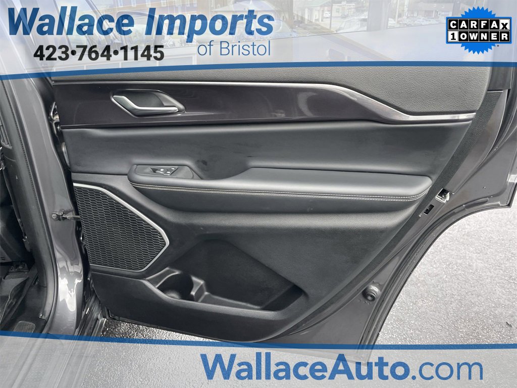 Used 2021 Jeep Grand Cherokee L Laredo image 21