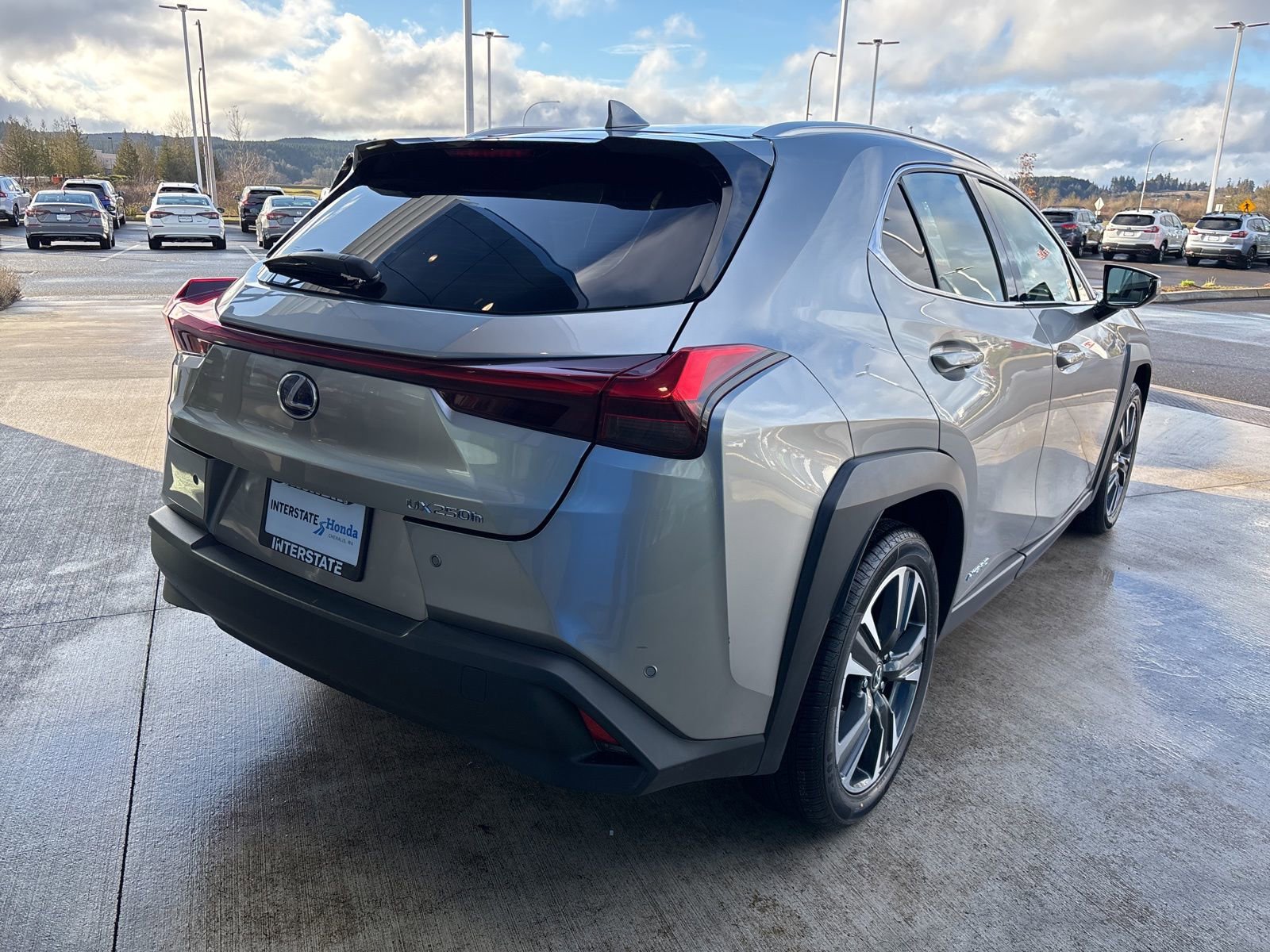Used 2022 Lexus UX 250h w/ Accessory Package (Z2) image 5