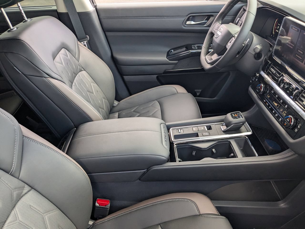 New 2026 Nissan Pathfinder Platinum w/ Cargo Package FWD image 29
