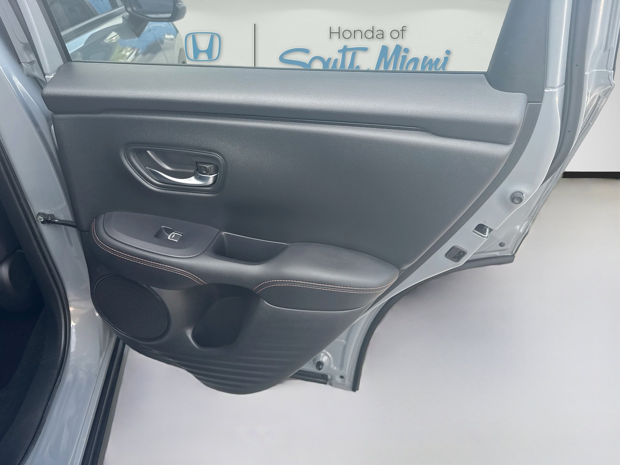 Certified 2025 Honda HR-V Sport image 29