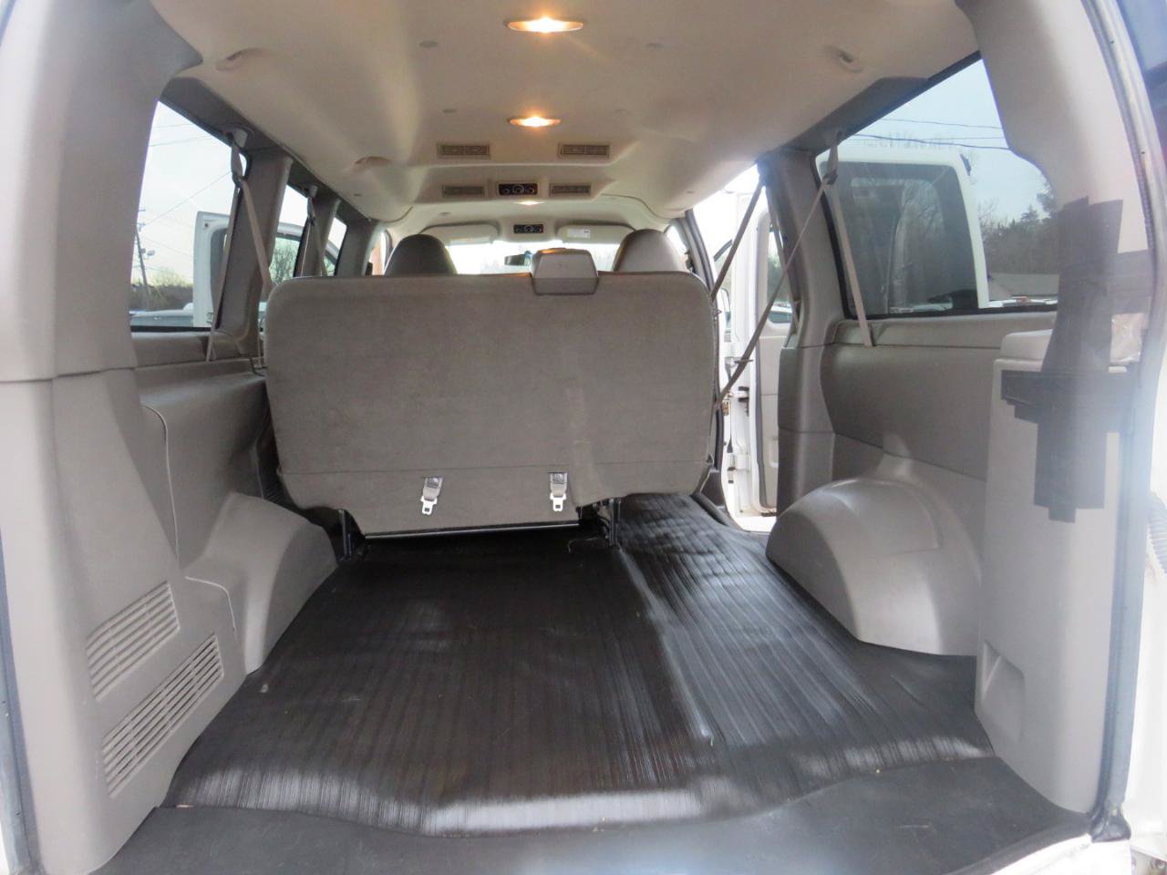 Used 2014 Chevrolet Express 1500 LS RWD image 28