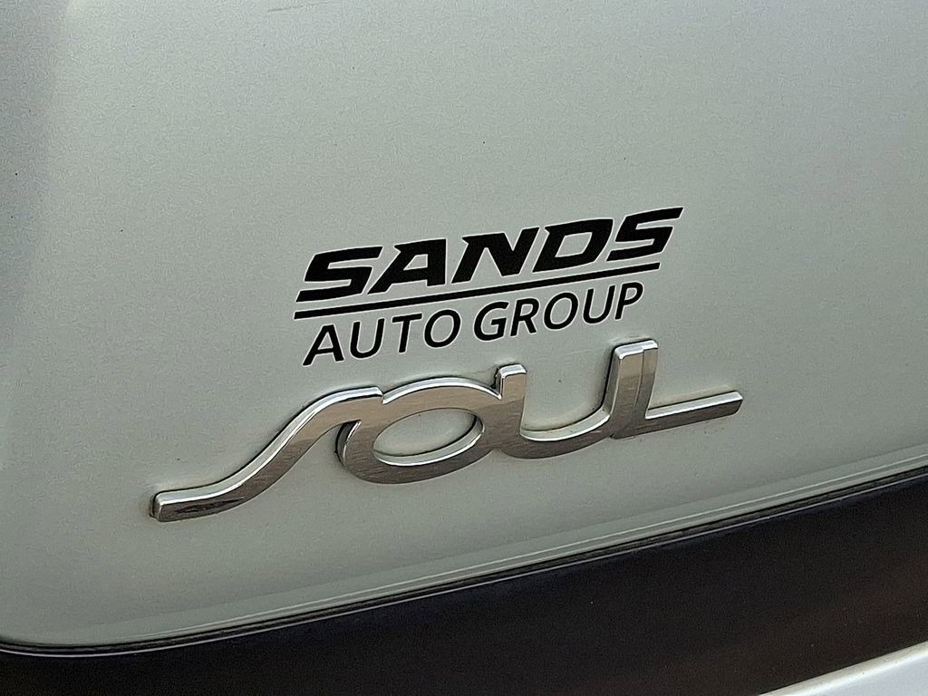 Used 2015 Kia Soul + image 30