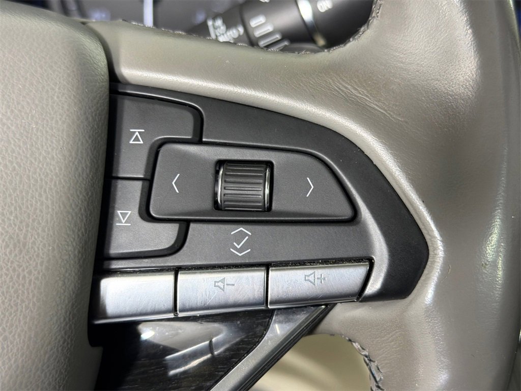 Used 2020 Cadillac XT6 Premium Luxury image 27