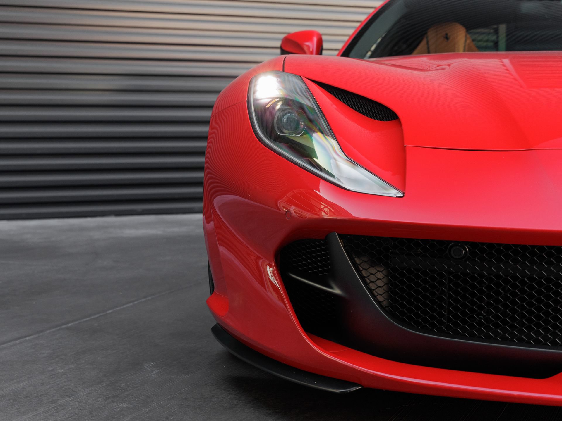 Used 2019 Ferrari 812 Superfast RWD image 44