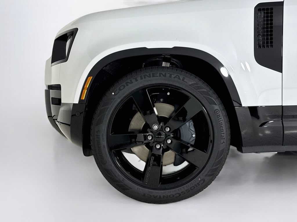 Used 2026 Land Rover Defender 110 X-Dynamic SE AWD/4WD image 28