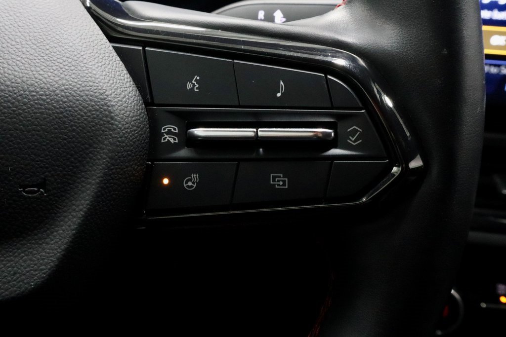 Used 2024 Chevrolet Equinox EV RS image 30