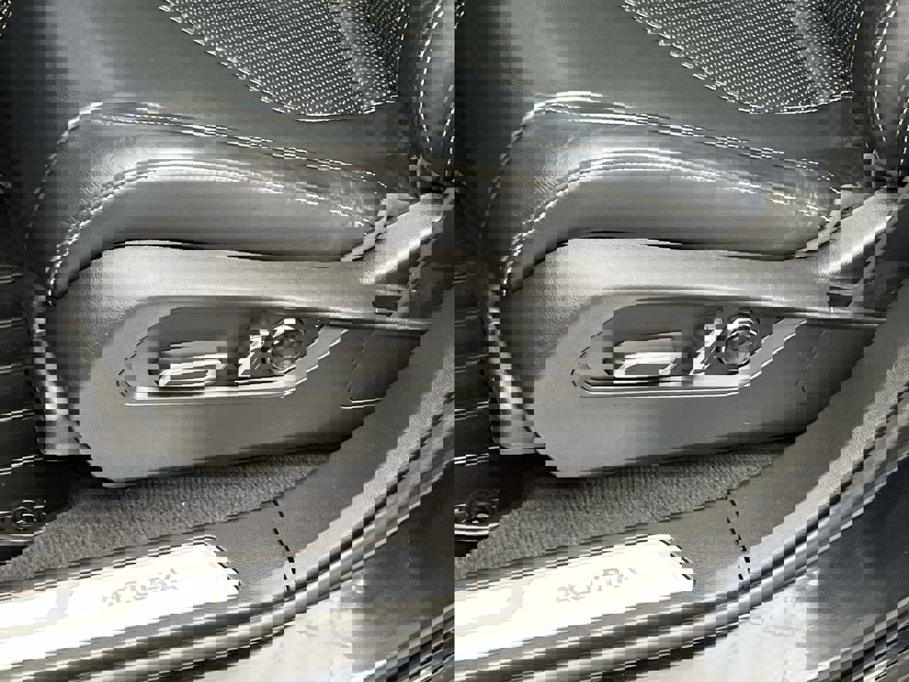 Used 2019 Acura RDX AWD w/ Technology Package image 11