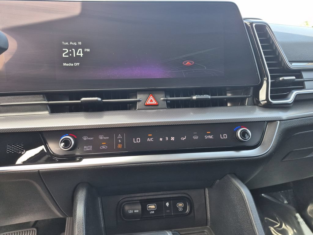 Certified 2023 Kia Sportage SX AWD/4WD image 9