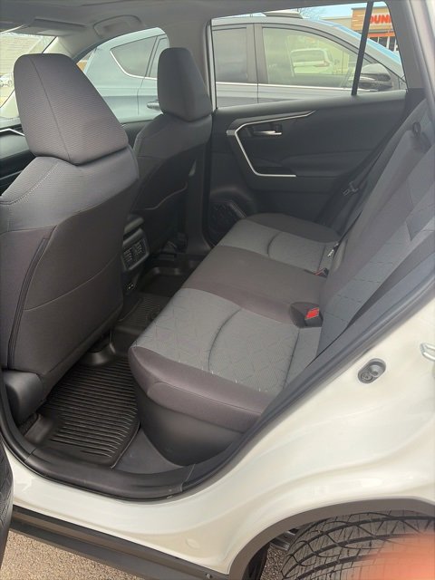 Used 2025 Toyota RAV4 XLE w/ Convenience Package image 6