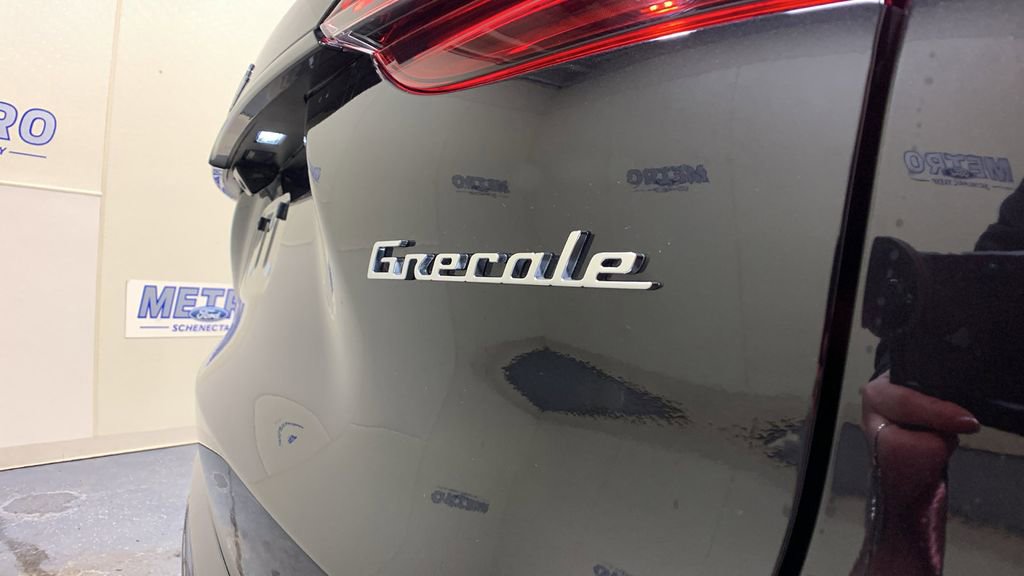 Used 2025 Maserati Grecale Modena image 21