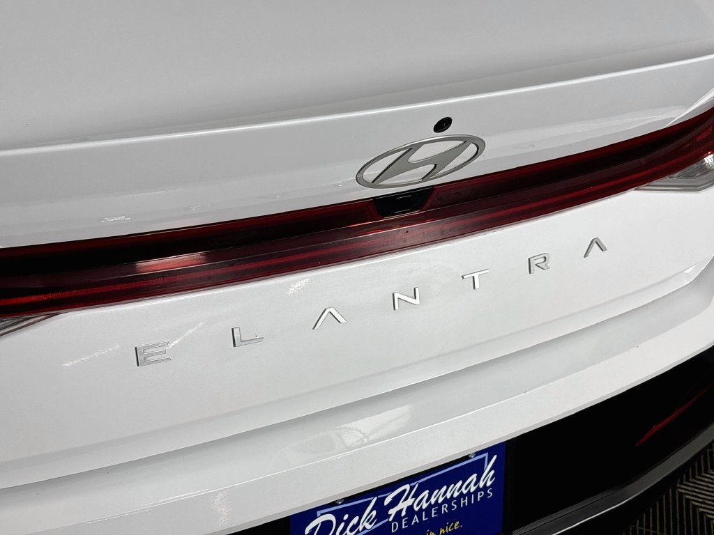 Used 2025 Hyundai Elantra SEL FWD image 25