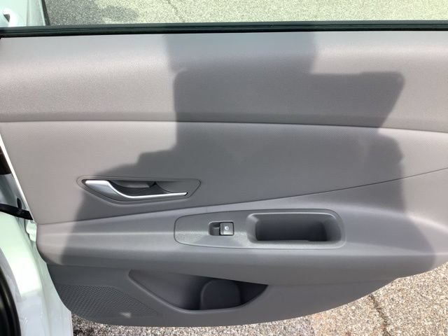 New 2026 Hyundai Elantra SEL Sport Premium FWD image 16