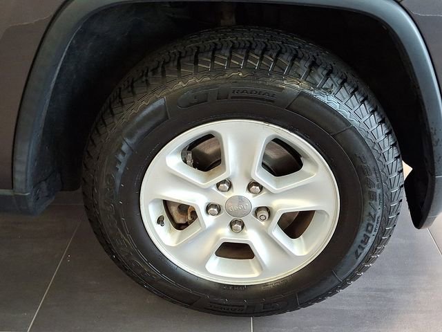 Used 2015 Jeep Grand Cherokee Laredo w/ Quick Order Package 23E image 8