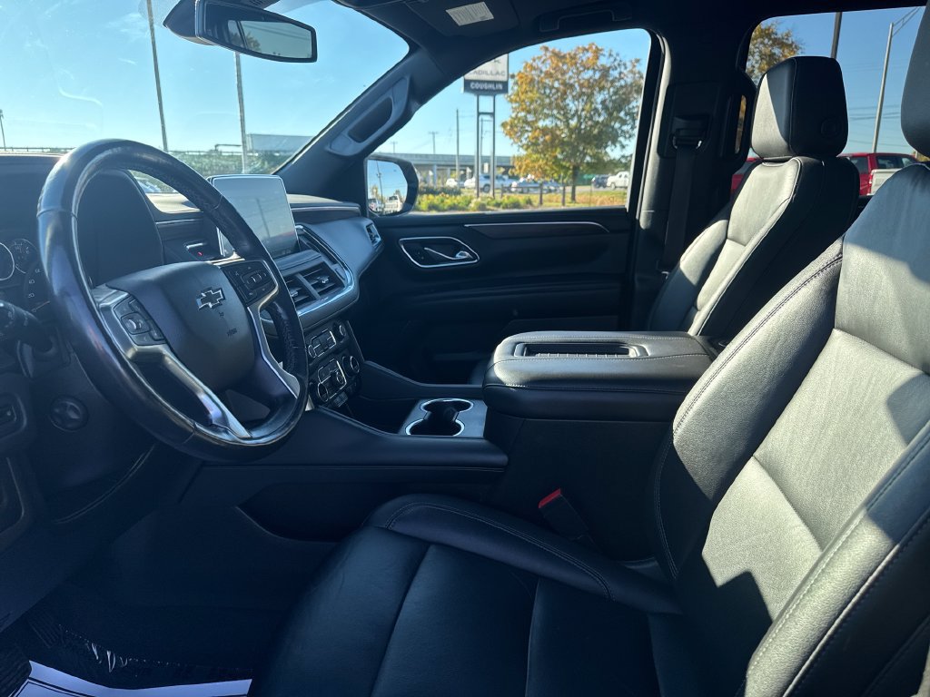 Used 2021 Chevrolet Suburban Z71 w/ Luxury Package AWD/4WD image 7
